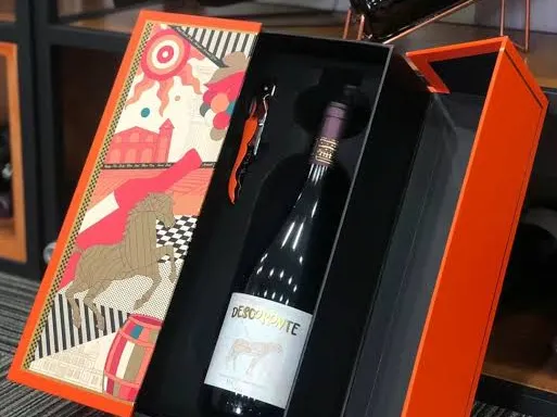 Rigid boxes, gift boxes, jewellery boxes and wine boxes
