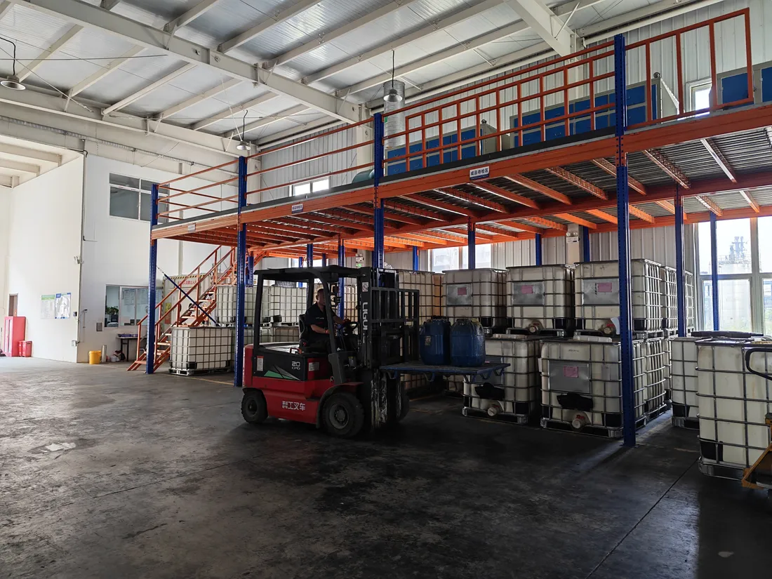 Finished Xinbang adhesive products and packaging