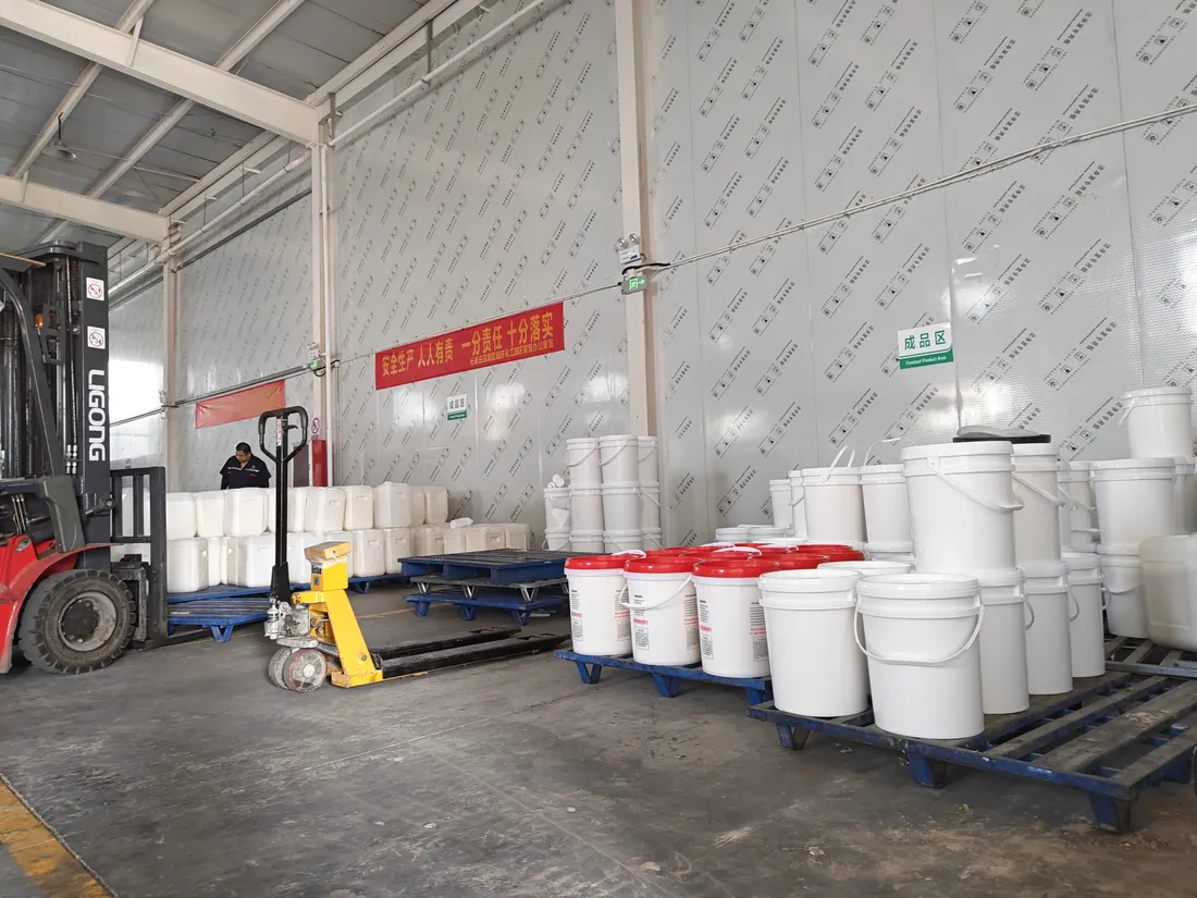 Finished Xinbang adhesive products and packaging
